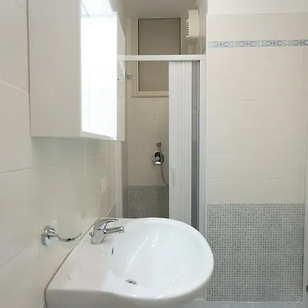 شقة Acquamarina فاستو
